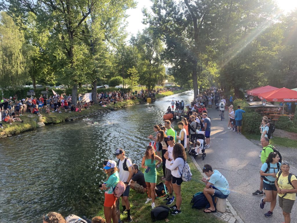 Ironman Klagenfurt Stimmung am Lendkanal